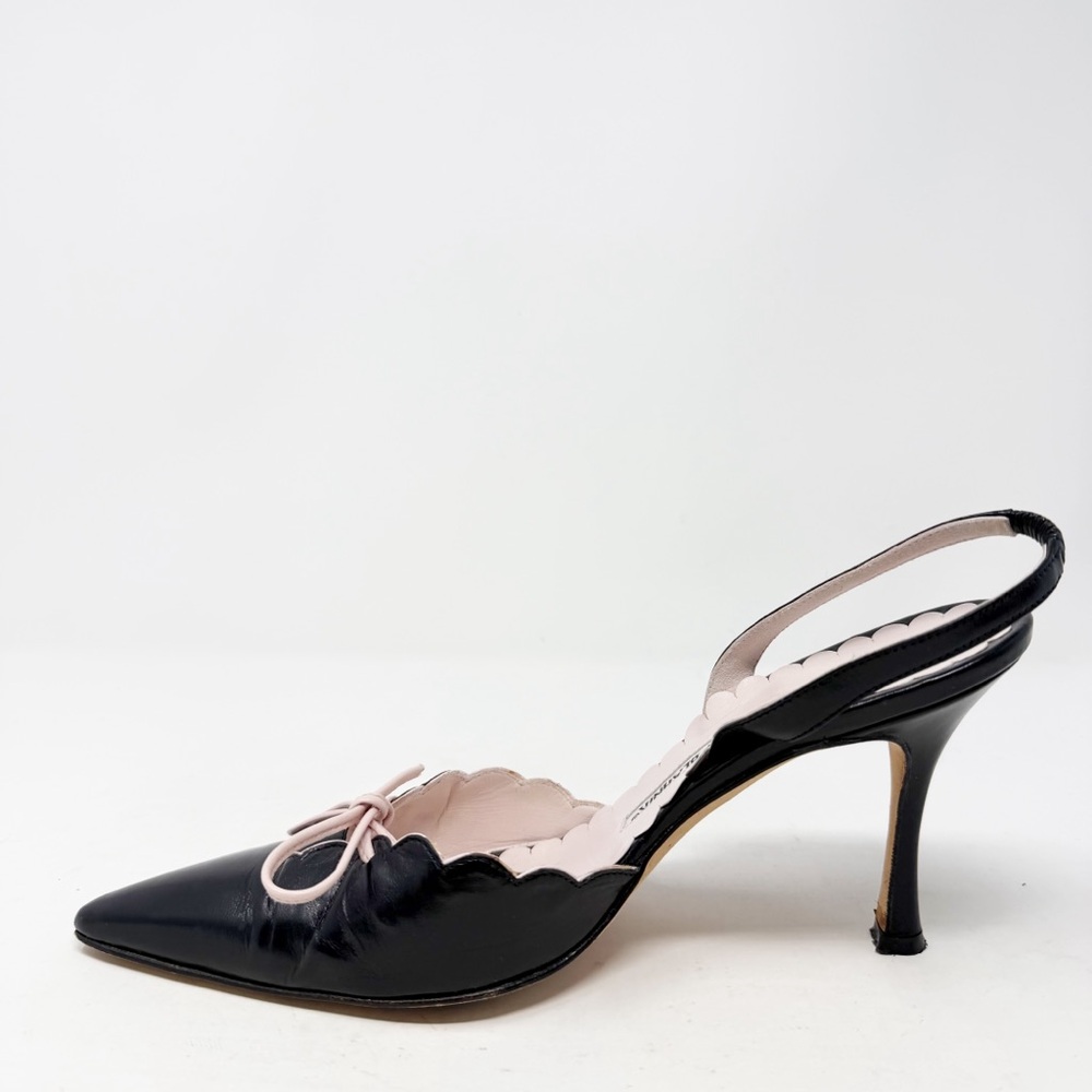Manolo Blahnik Black Leather Slingback Pumps Bow Detail Pointed Toe Size 37.5 - Picture 8 of 10